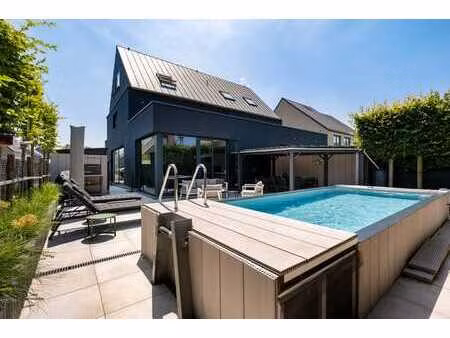 maison jumelée lumineuse avec piscine à vendre à asse