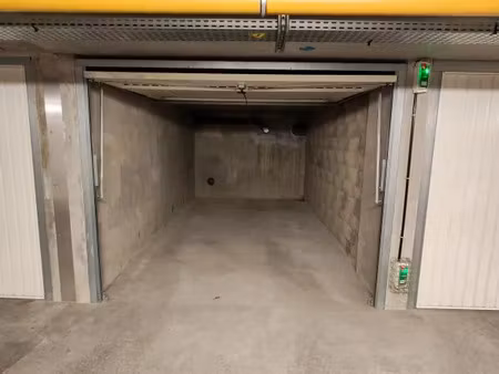 vente garage 14 m² villeurbanne (69100)
