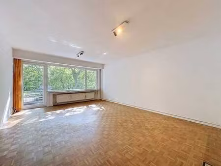 appartement 2 chambres en centre ville avec cave et garage !