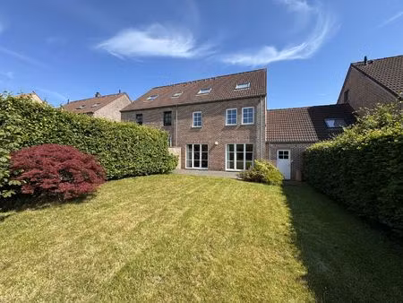 maison à vendre avec garage et terrasse   braine-l'alleud (vbe41948)