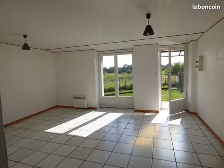 appartement t3 65 m2 avec jardinet clôturé