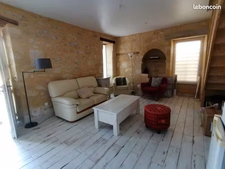 location t2 à lussac 33