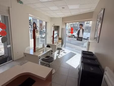 salon de coiffure 90 m² bordeaux