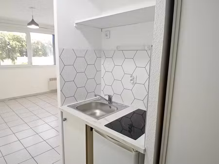 location appartement 1 pièce 18 m² à perpignan (66100)