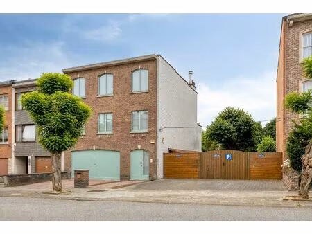 maison à louer à laarbeeklaan 49 relegem (rbw35597)