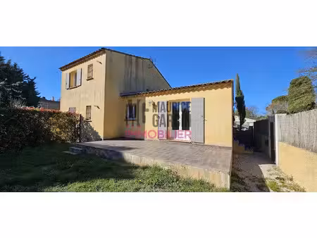 vente appartement 2 pièces 45 m² à l'isle-sur-la-sorgue (84800)  221 000 €
