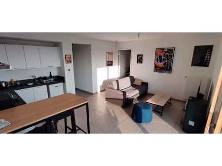 location appartement 2 pièces 47 m² à lyon 3 (69003)