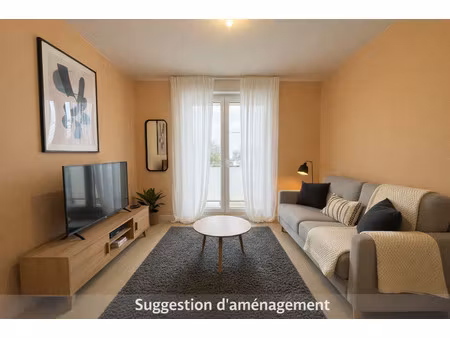 t1 de 19 m² en rez-de-chaussée