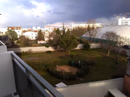 location appartement 2 pièces 41 m² à villeurbanne (69100)