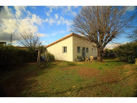 location appartement 1 pièce 10 m² à vénissieux (69200)
