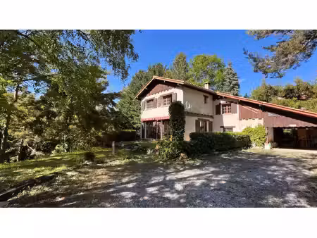 maison rambaud a fort potentiel sur grand terrain