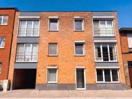appartement 1 ch avec un emplacement parking et cave