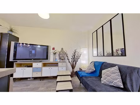 location appartement 1 pièce 27 m² à paris 20 (75020)