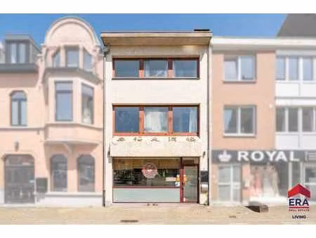 local commercial avec maison familiale et jardin à alost