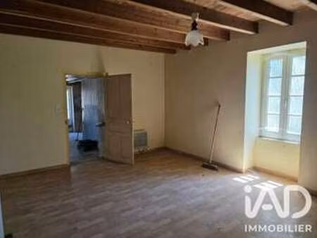 vente maison à bazoges-en-pareds (85390) : à vendre / 200m² bazoges-en-pareds