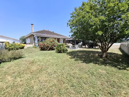 cornebarrieu - villa t4 de 111m2 avec garage et jardin