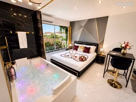 appartement jacuzzi frontignan-plage