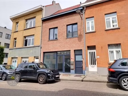 bien professionnel à vendre à woluwe-saint-pierre € 400.000 (lpuob) - alta home | zimmo