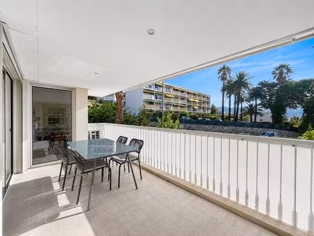 cannes - secteur tassigny - élégant 4 pièces avec terrasse  balcons  double parking & cave