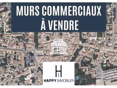 petit immeuble commercial très bien placé !