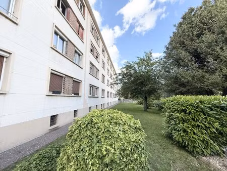 appartement lumineux 4 pièces à melun