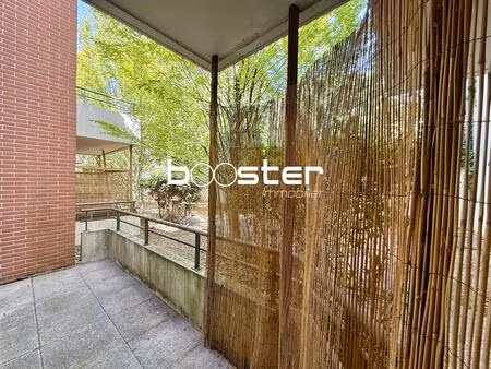 cœur patte d'oie - bel appartement 2 pièces avec terrasse et place de parking en sous-sol