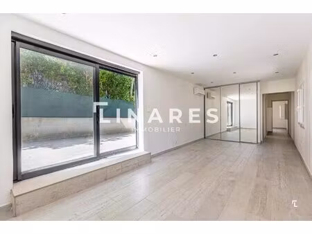 sunny home – maison t2 de 49m² – extérieur de 60m² – 2 stationnements – atelier – 13009