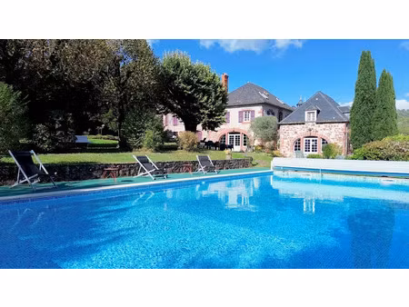 vente maison 10 pièces 260 m² à collonges-la-rouge (19500)  650 000 €