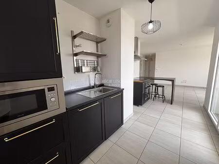 f4- rue croix barret - lyon 7