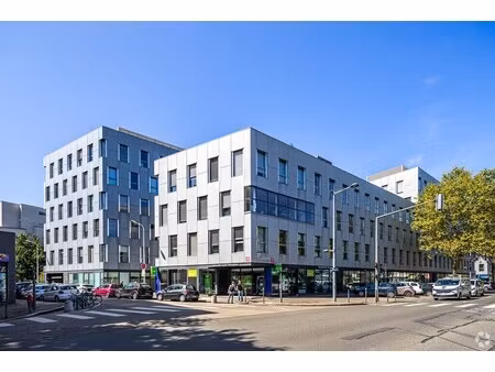 location bureaux 485 m² à 1 949 m²