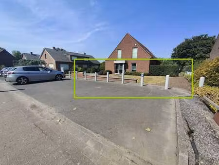 appartement trois chambres avec jardin sur le secteur celles