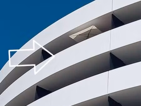 superbe studio de luxe avec grand garage - vue mer et port