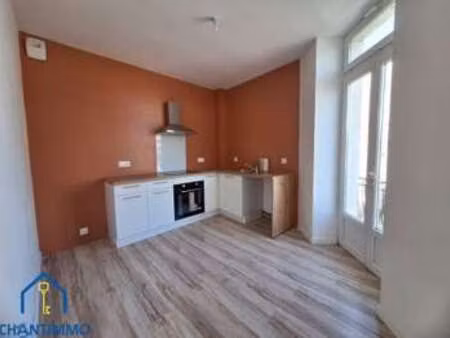 location appartement 4 pièces à sainte-hermine (85210) : à louer 4 pièces / 69m² sainte-he