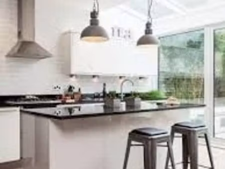 charmant 2 pièces au cœur de belleville – esprit village à paris