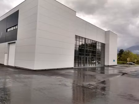 location commerce 2 pièces 576 m² à montmélian (73800)