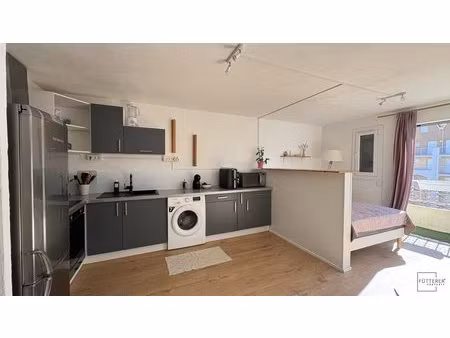 gruissan - rive droite : studio 27 m² + balcon + parking