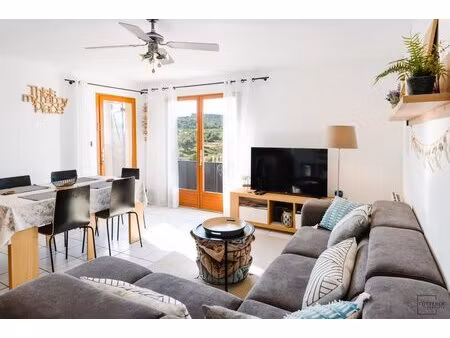 maison 3 pièces avec terrasses  véranda et jardin