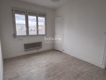studio lumineux - av de bretagne