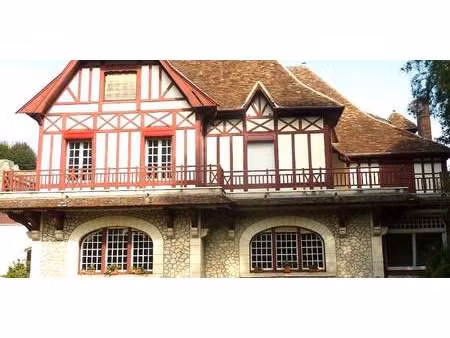 propriété avec piscine et jardin chatillon-sur-indre (36)