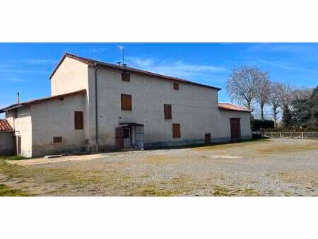corps de ferme civens (42)
