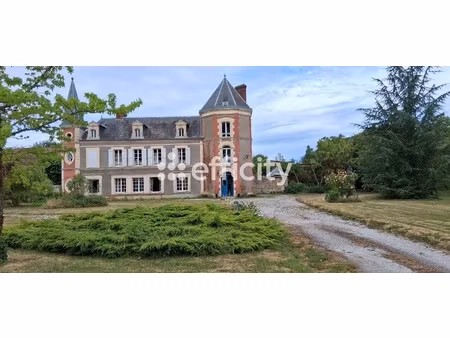 maison 8 pièces - 251 m²