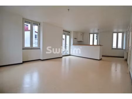 vente immeuble 19 pièces 326 m² à hauts de bienne (39400)  440 000 €