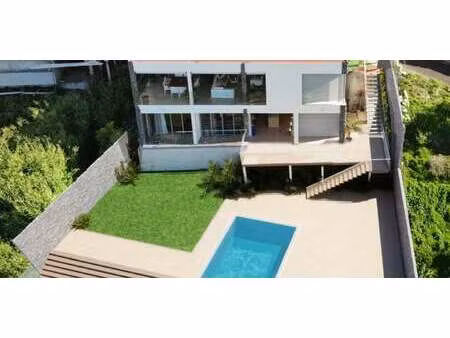 maison avec jardin et terrasse arue (987)