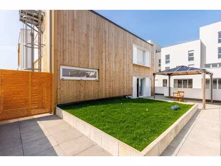 vente appartement 4 pièces 85 m² à romainville (93230)  650 000 €