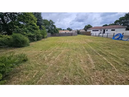 vente terrain 669 m² à saint-pierre-du-mont (40280)  53 000 €