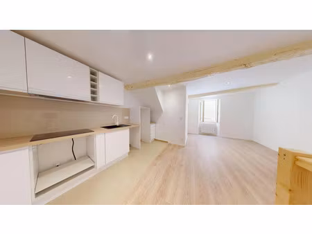 vente appartement 2 pièces 38 m² hyères (83400)