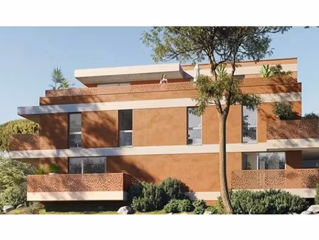 location appartement 3 pièces 69 m² à fréjus (83600)