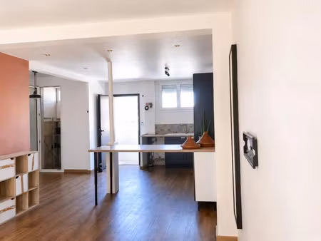 location appartement 3 pièces 62 m² à la seyne-sur-mer (83500)