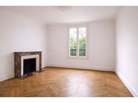 appartement 2 pièces à vendre  dernier étage  suresnes