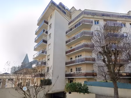 parking / box suresnes